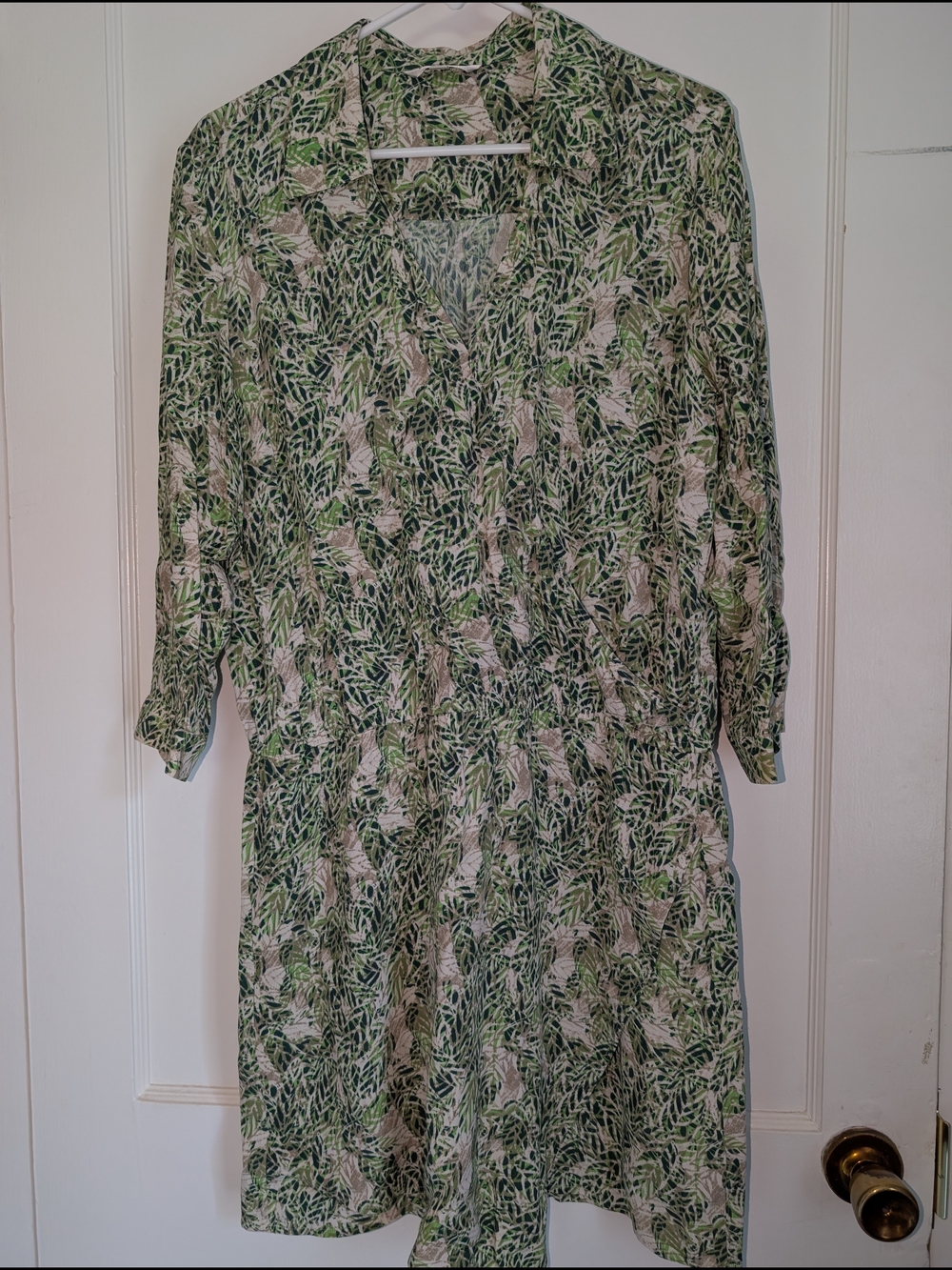 CAbi Green and Cream Leaf-Print Long-Sleeve Shirt Dress